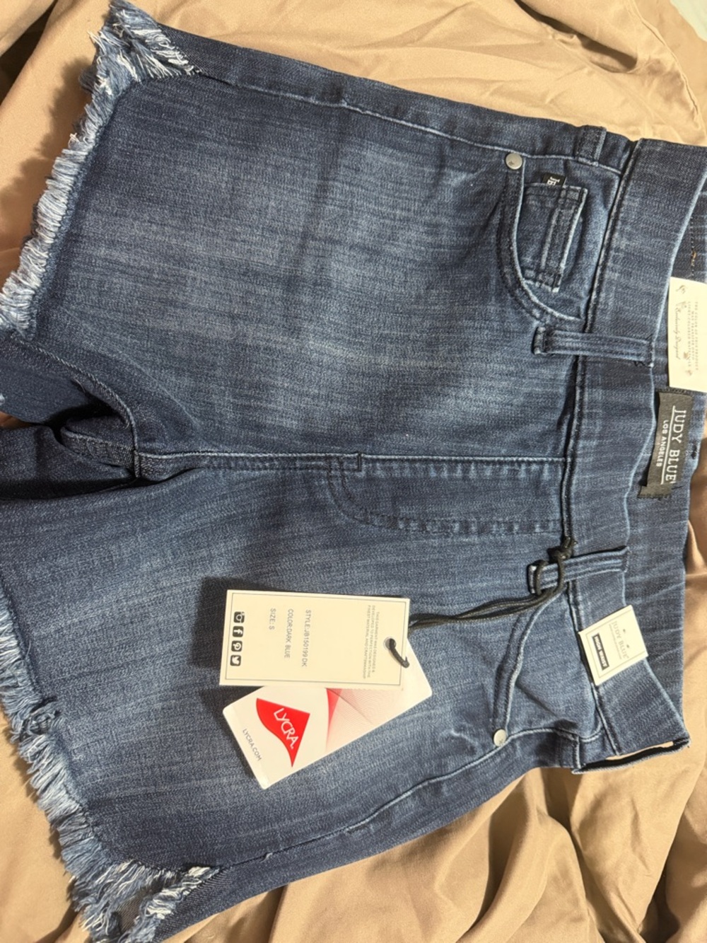 Judy Blue Distressed High-Rise Denim Shorts in Dark Blue Wash